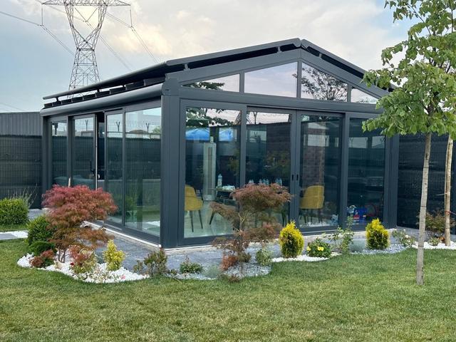 Pergola Materials Comparison: Wood, Aluminum, or Steel?